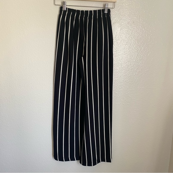 Bershka Black and White Striped Wide Leg Pants - Picture 2 of 10